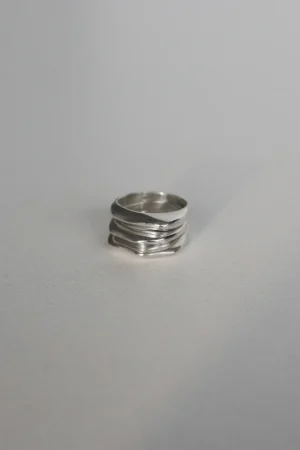 tria wave - three band ring