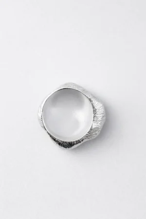 Volume ring - Organic sculptural ring - main photo