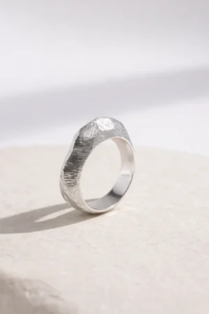 Volume ring - Organic sculptural ring